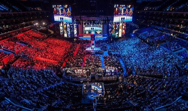 他凭借敏锐 他凭借敏锐