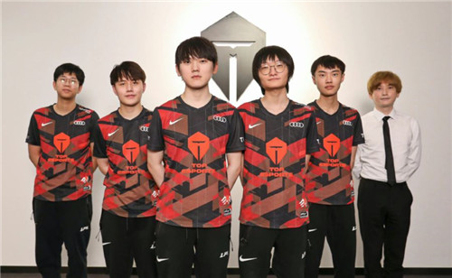 手造成硬直 手造成硬直